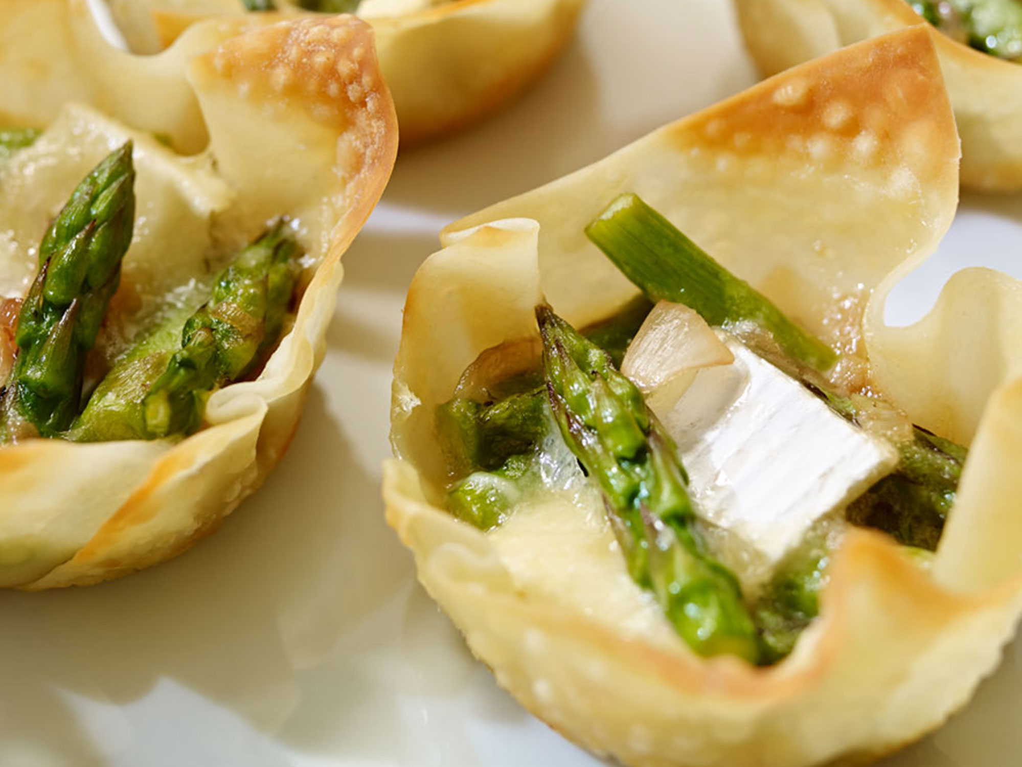 Asparagus and Brie Wonton Tartlets | Italissima