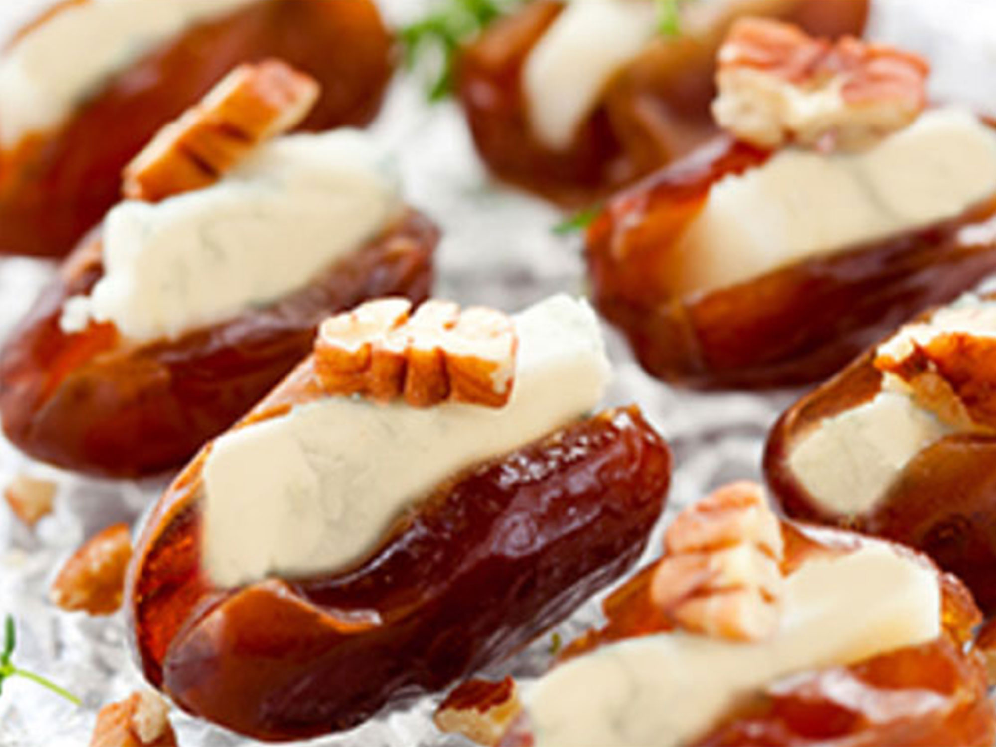 Mascarpone Cheese in Fresh Dates